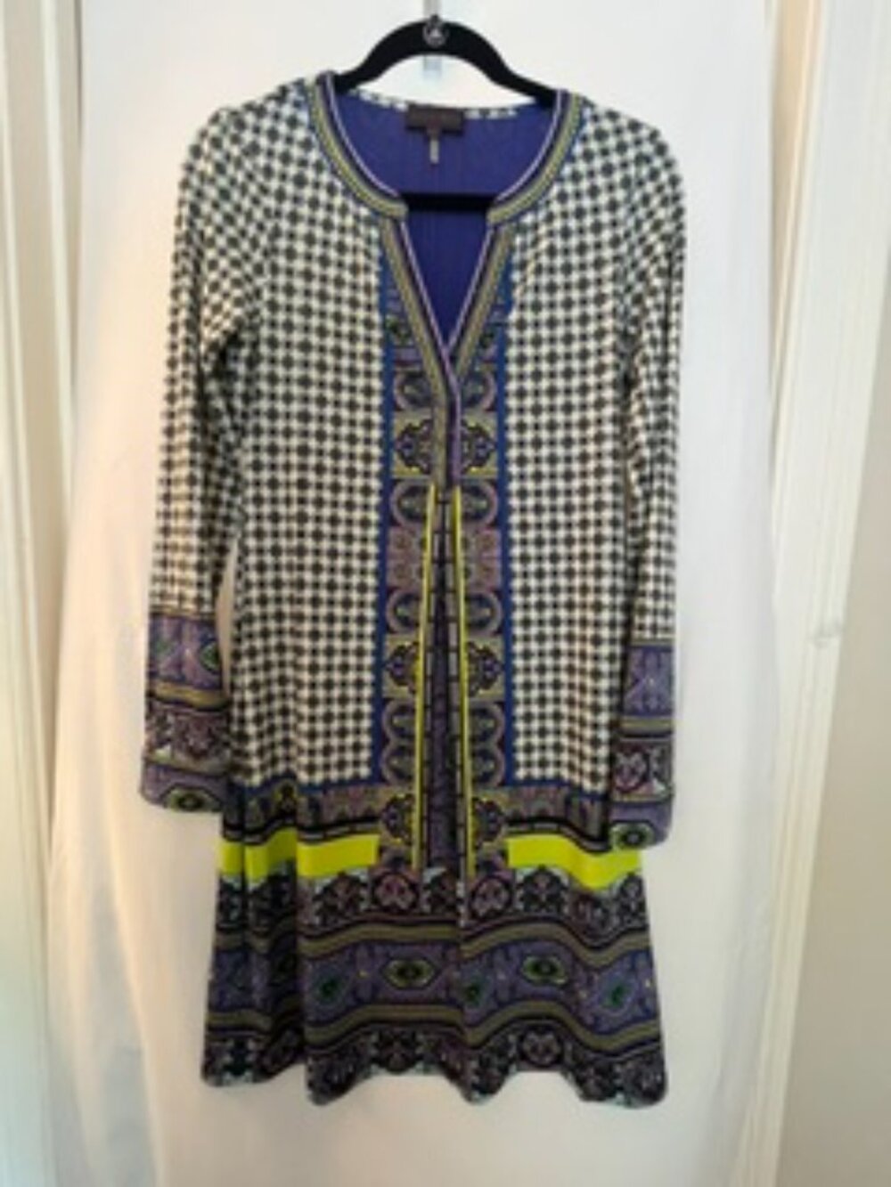Hale Bob NWOT Jersey Shift Dress  Geometric Paisley Print V-Neck  -Small